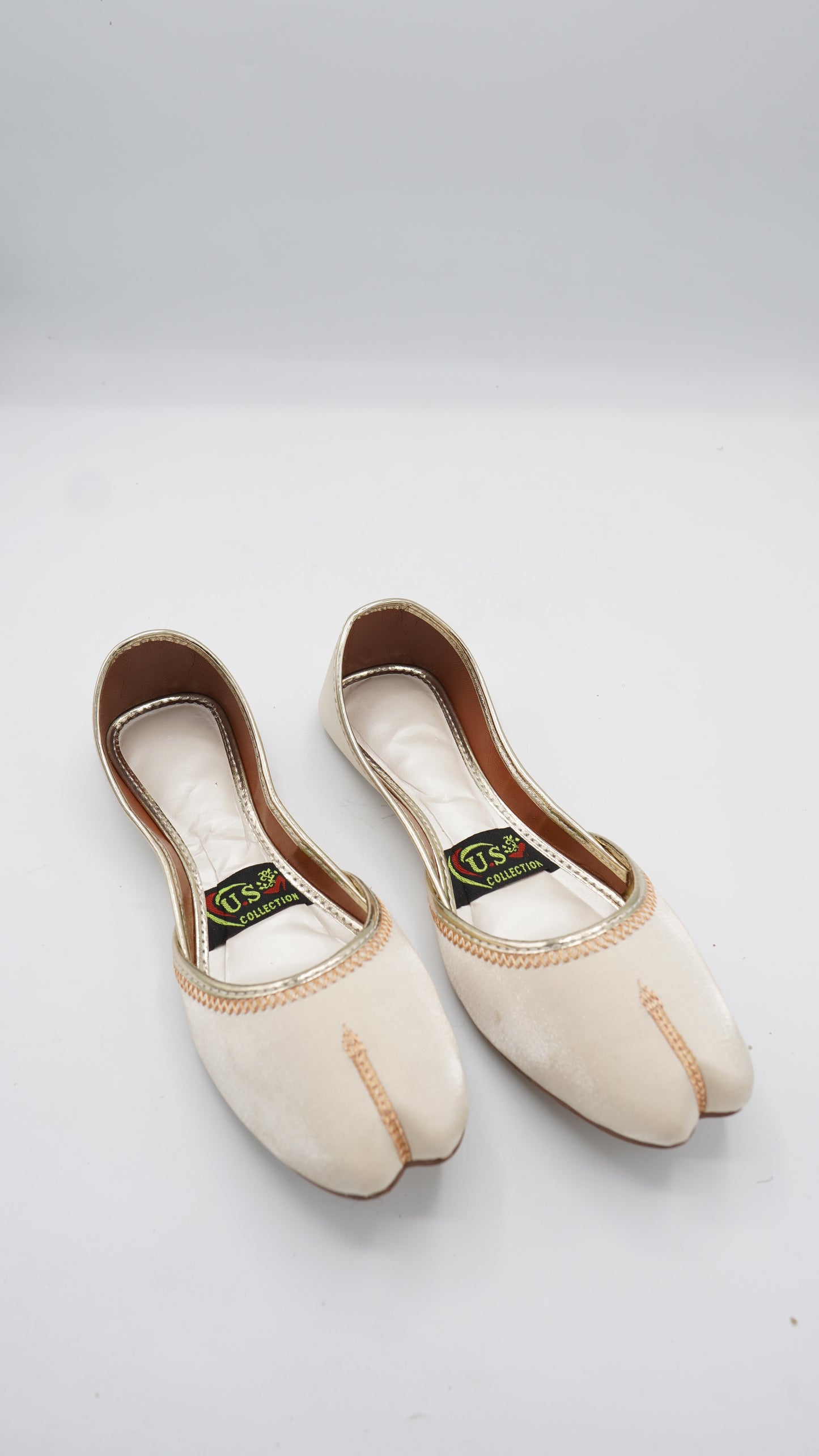 Neutral Elegance Khussas